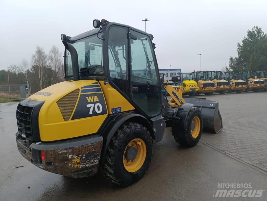 Komatsu WA70-7  휠로우더