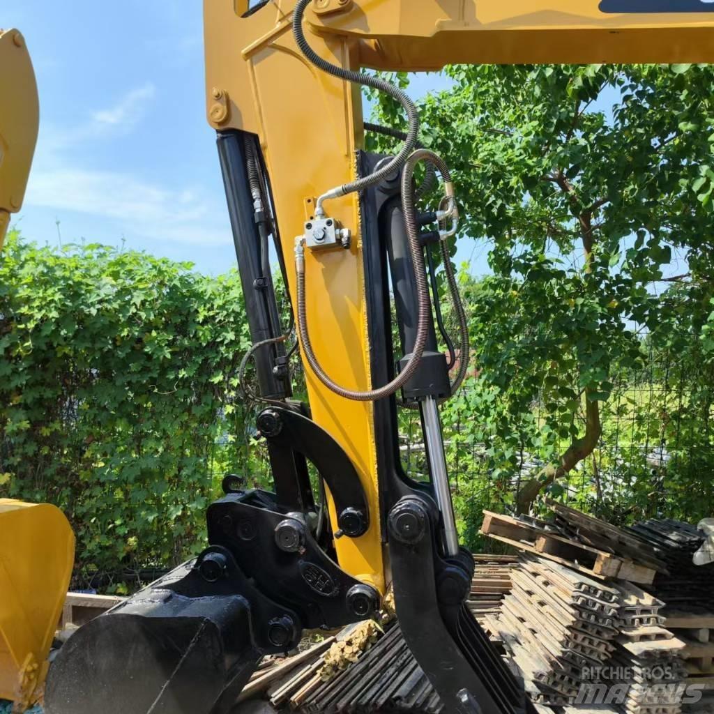 CAT 306 대형 굴삭기 29톤 이상