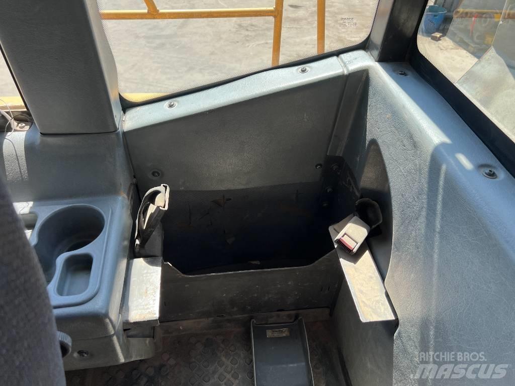 Volvo A40D 연결식 홀러