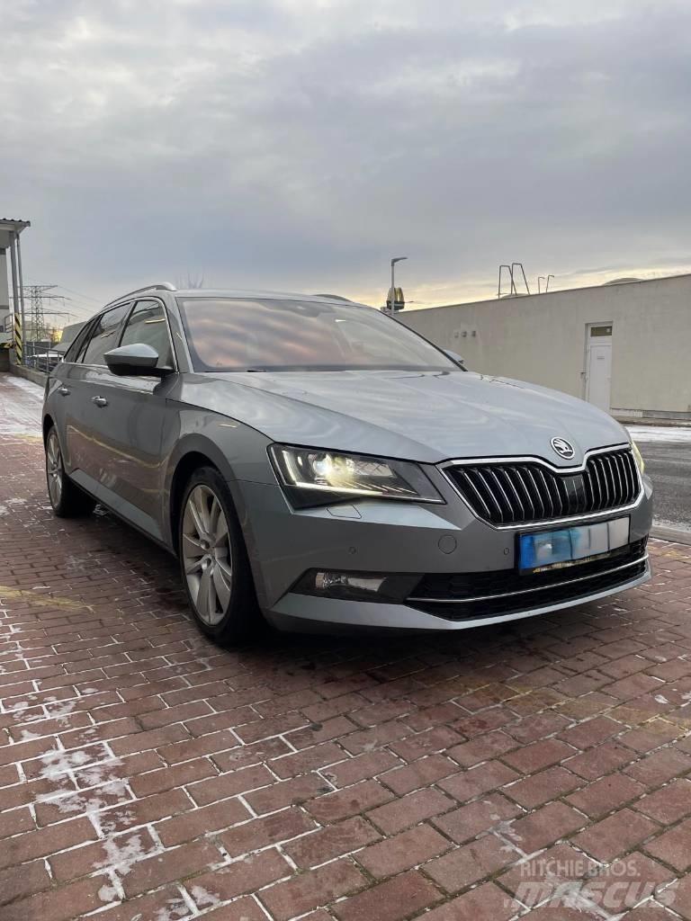 Skoda Superb 자동차