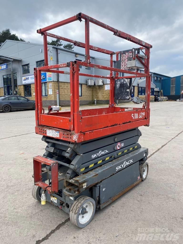 SkyJack SJ 3219 가위형 리프트
