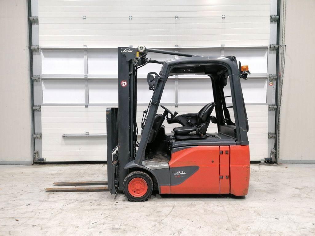 Linde E16-02 전동 지게차