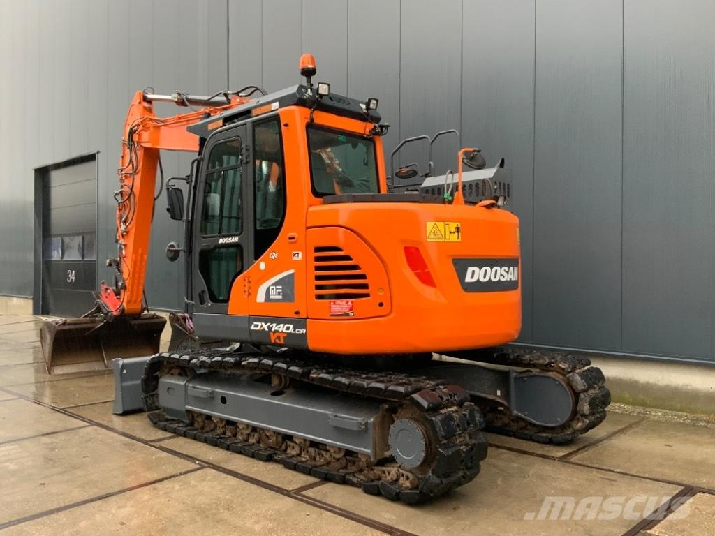 Doosan DX 140 LCR 대형 굴삭기 29톤 이상