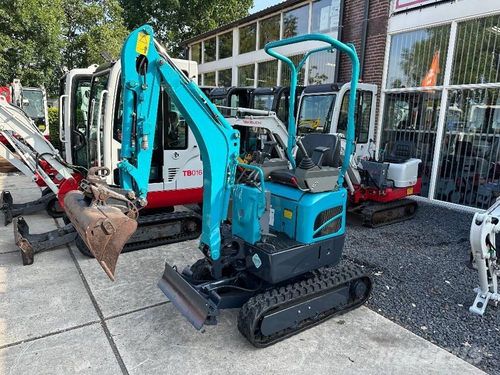Takeuchi TB 210 소형 굴삭기 7톤 미만