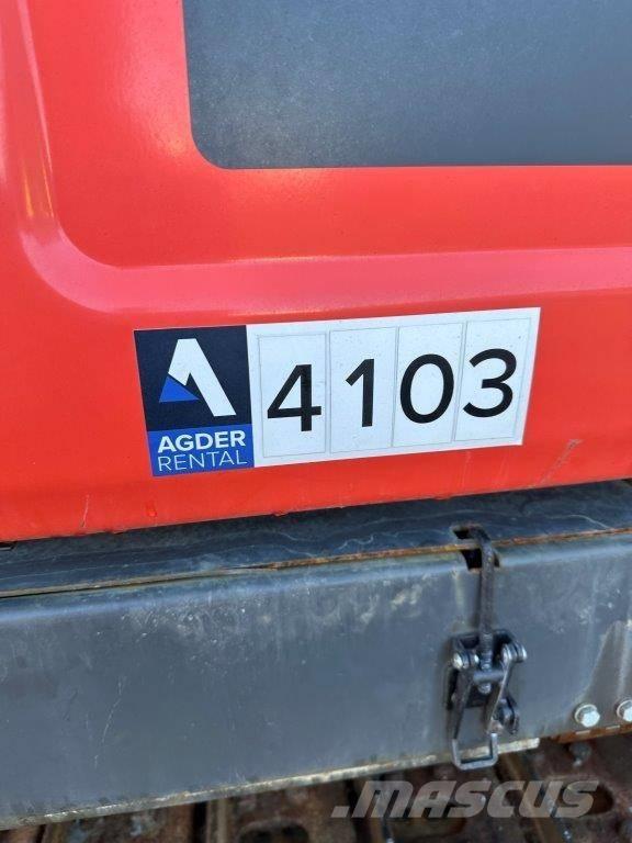 Sandvik DX 800I 도로 굴착기