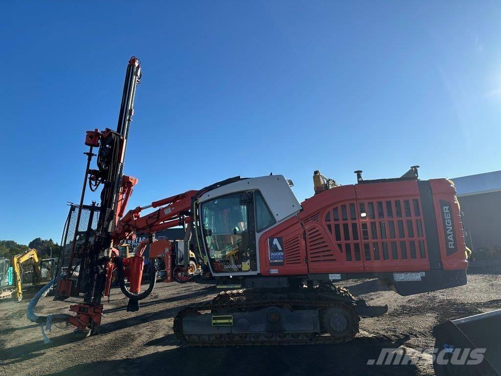 Sandvik DX 800I 도로 굴착기