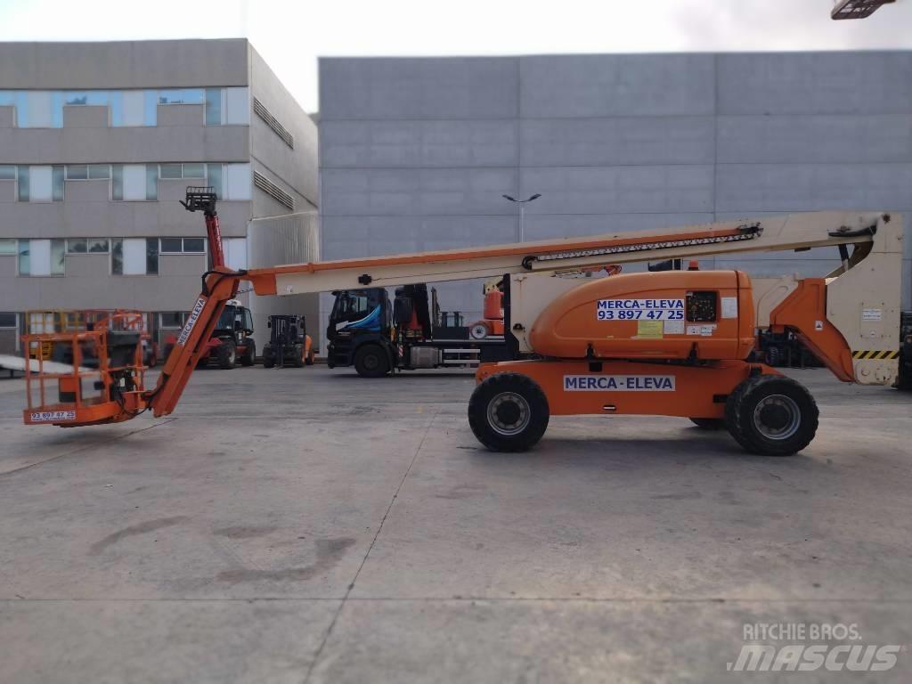 JLG 800 AJ 관절형 전동이동 리프트