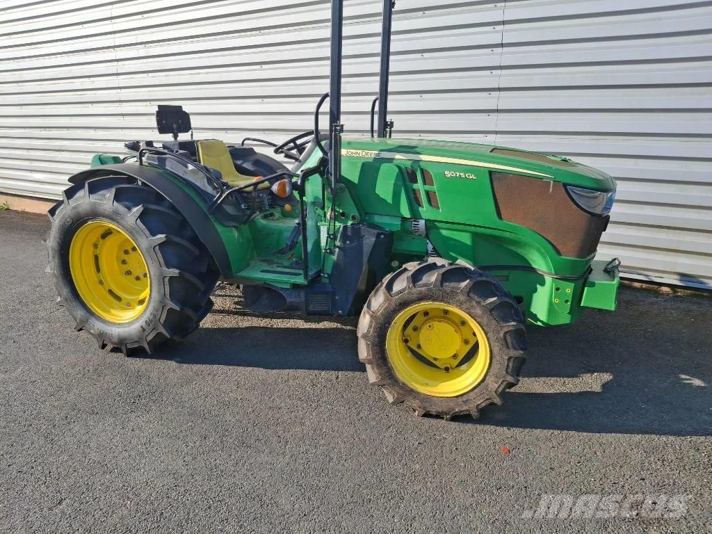 John Deere 5075GL 트랙터