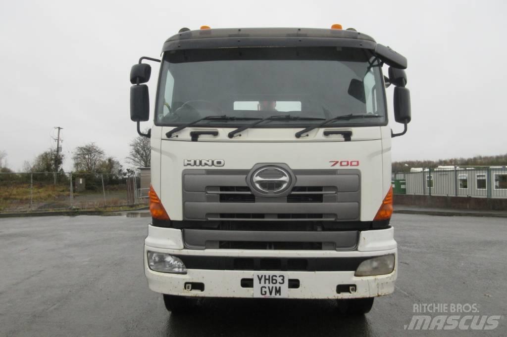 Hino 700 덤프 트럭