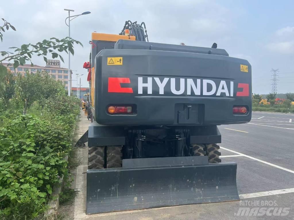 Hyundai 210WVS  휠 굴삭기