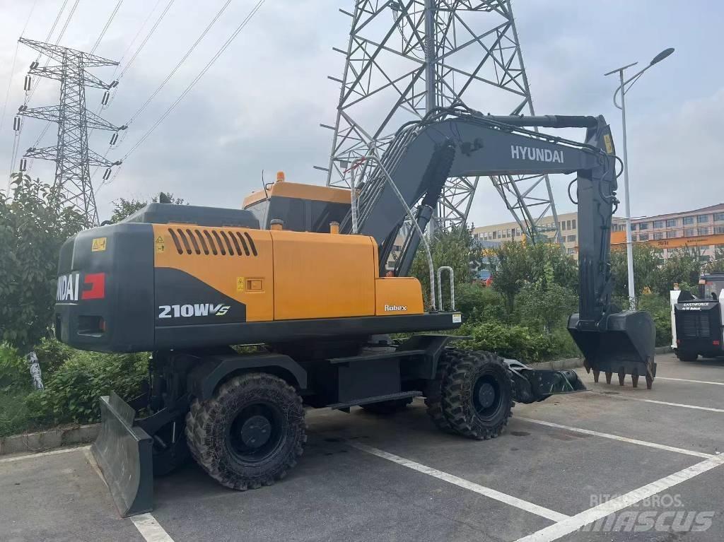 Hyundai 210WVS  휠 굴삭기
