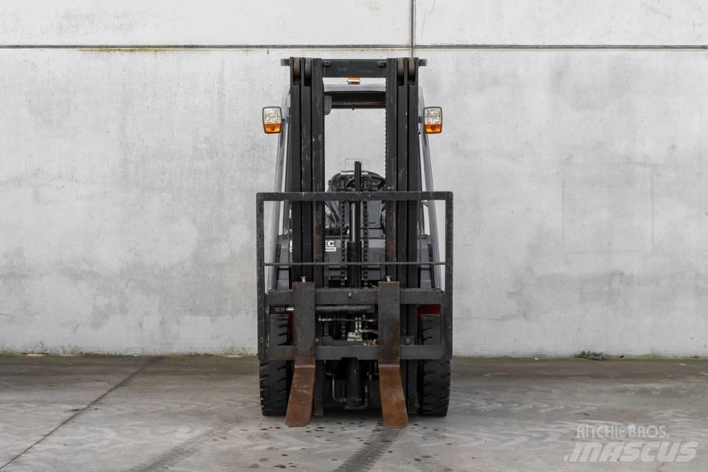 Manitou MI 25 D 디젤 지게차