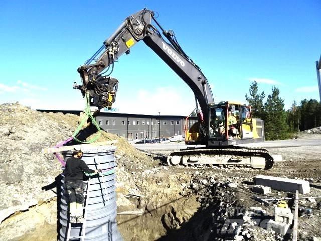 Volvo EC220EL 대형 굴삭기 29톤 이상