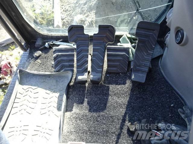 Volvo EC220EL 대형 굴삭기 29톤 이상