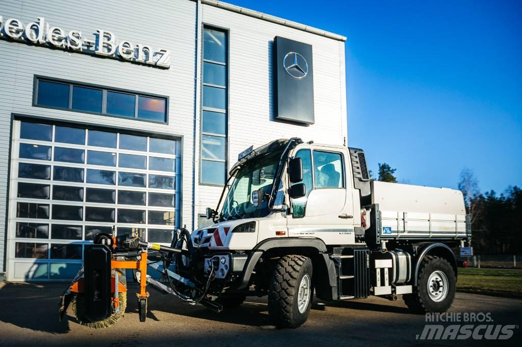 Unimog U 318 청소 트럭