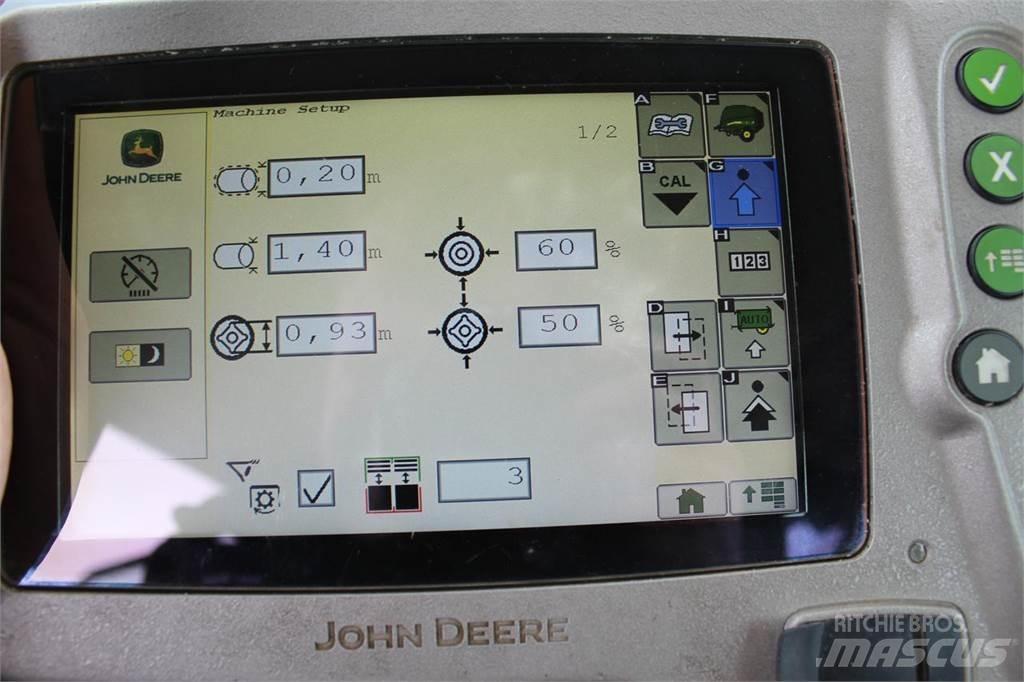 John Deere 990 원형 곤포기