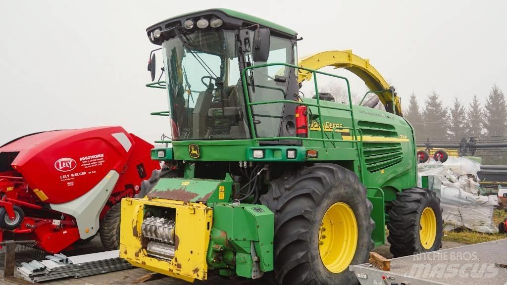 John Deere 7300 자동 초지기계