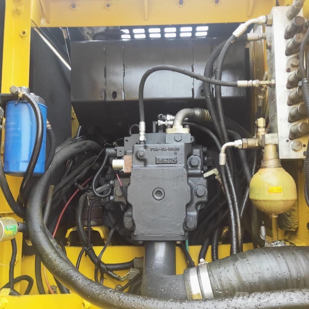Komatsu PW160W-7  휠 굴삭기