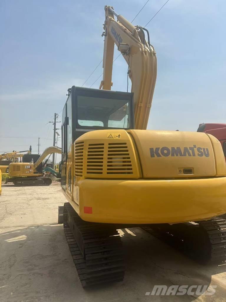 Komatsu PC 70 대형 굴삭기 29톤 이상