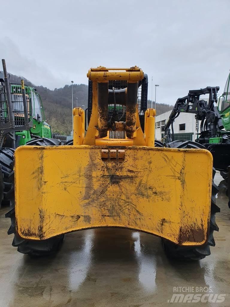 John Deere 540 D 목재스키더