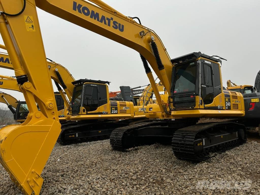 Komatsu 240-8 대형 굴삭기 29톤 이상