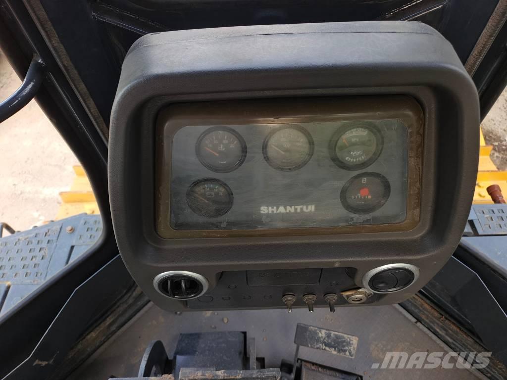 Shantui SD 32 크롤러 도저