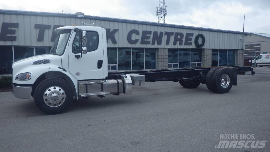 Freightliner M2 106 새시 운전실 트럭