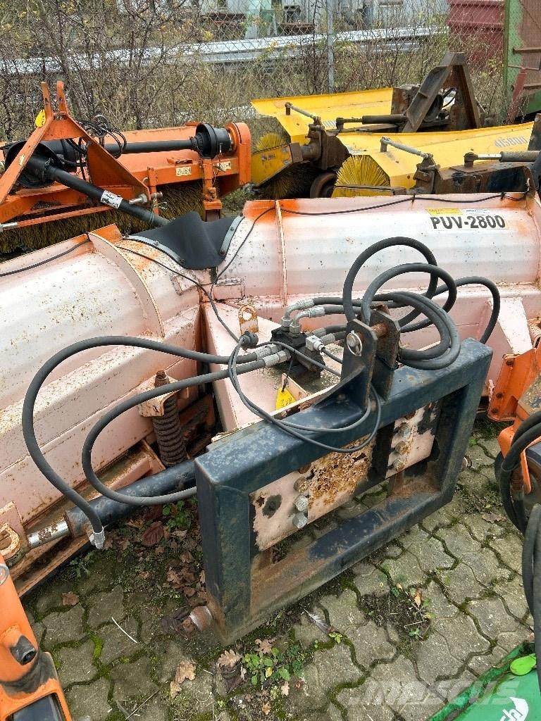 Pronar PUV 2800 제설 블레이드 및 제설기