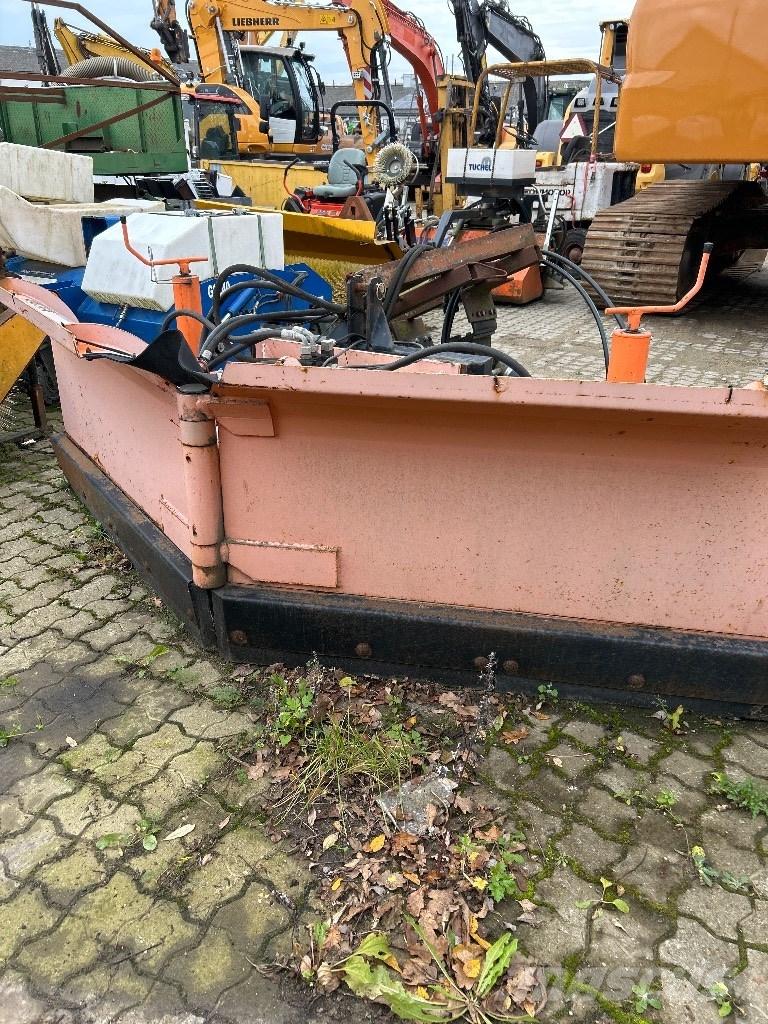 Pronar PUV 2800 제설 블레이드 및 제설기