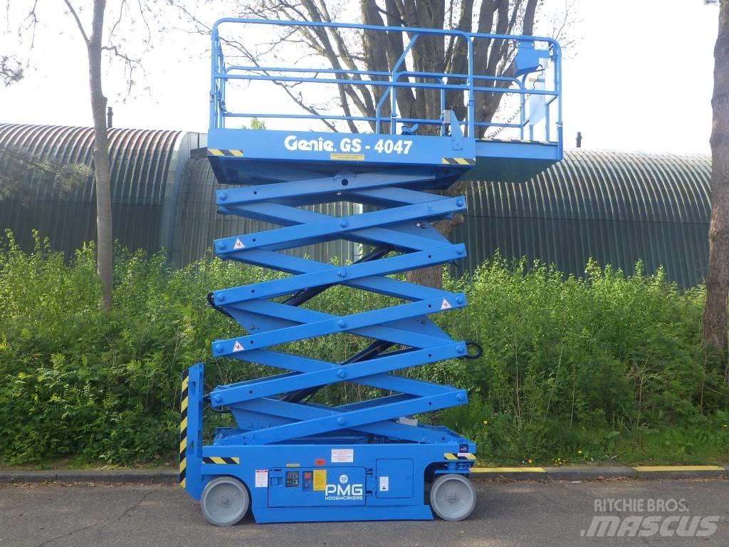 Genie GS4047 가위형 리프트