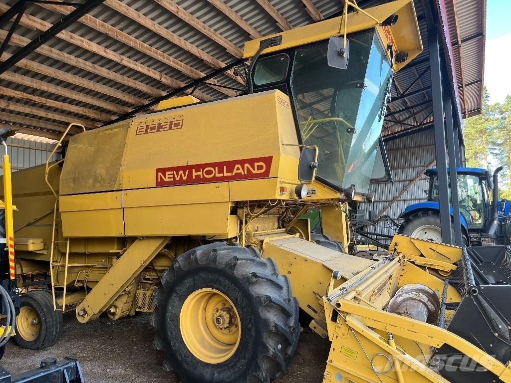 New Holland 8030 콤바인 수확기