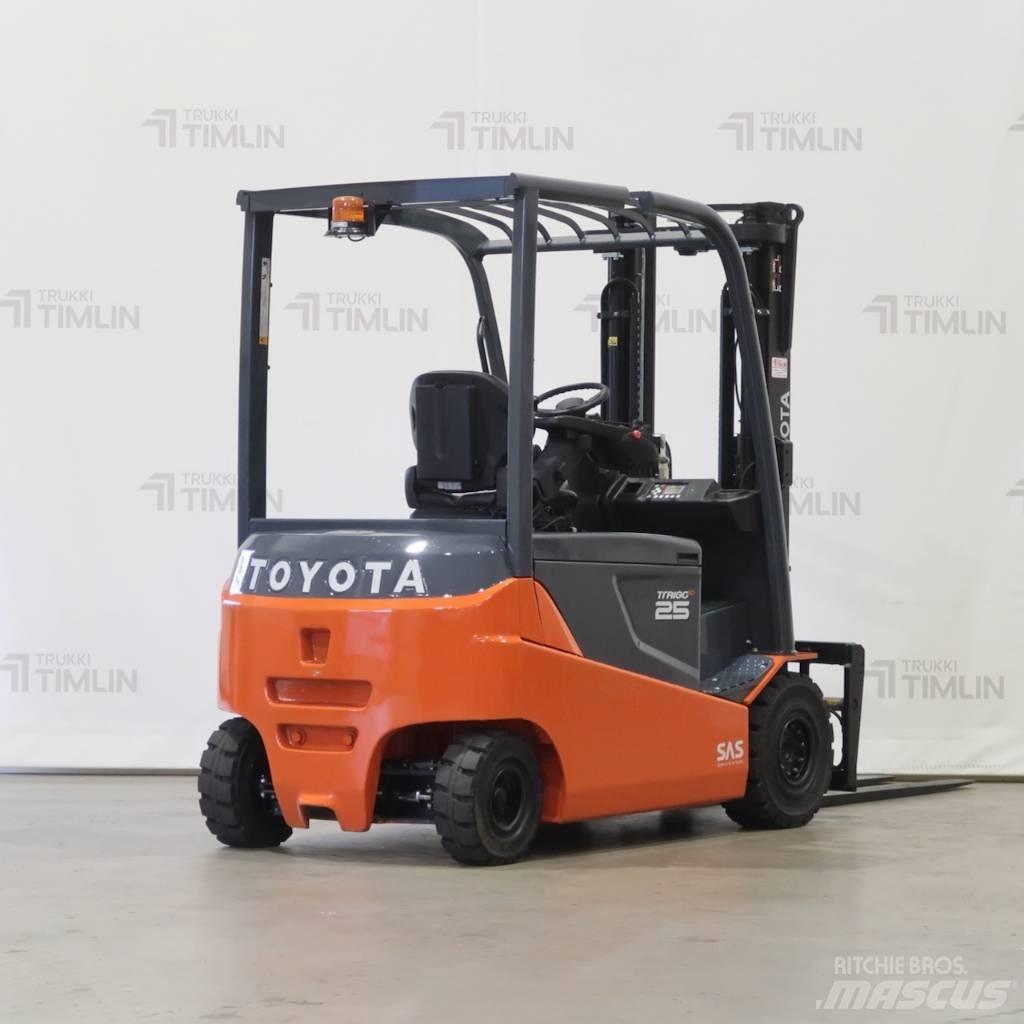 Toyota 8FBMT25 전동 지게차