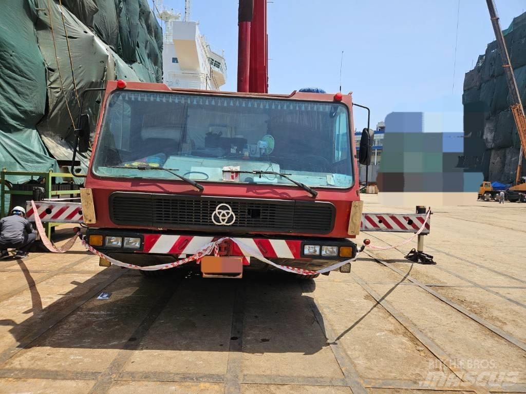 Krupp kmk5160 A/T 크레인