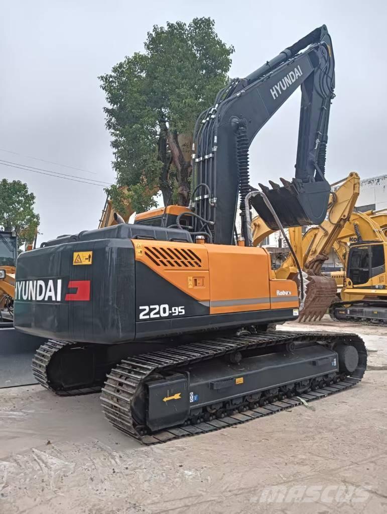 Hyundai 220 LC-9T 대형 굴삭기 29톤 이상