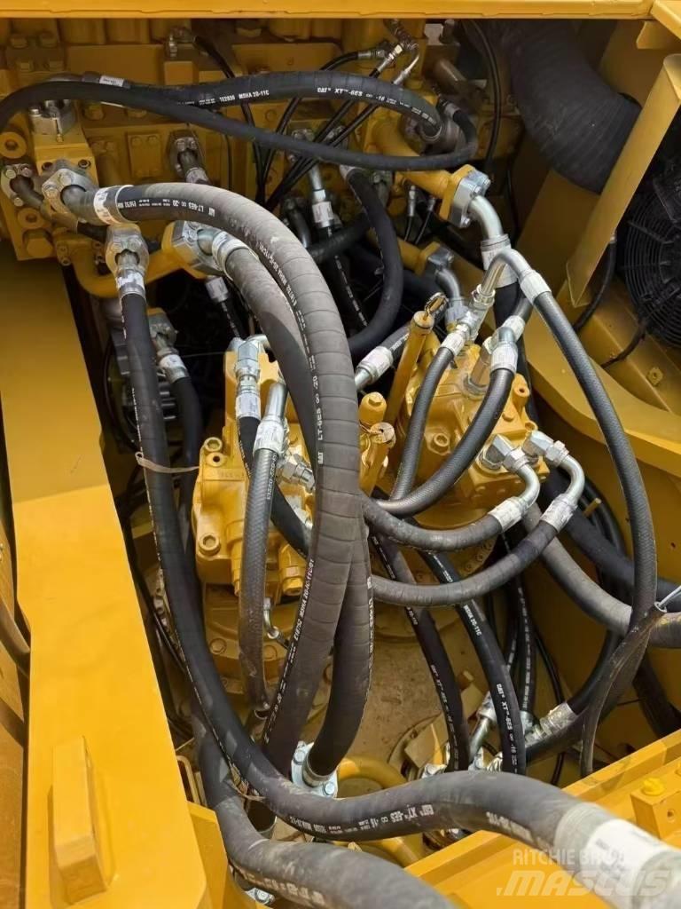 CAT 349 D L 대형 굴삭기 29톤 이상