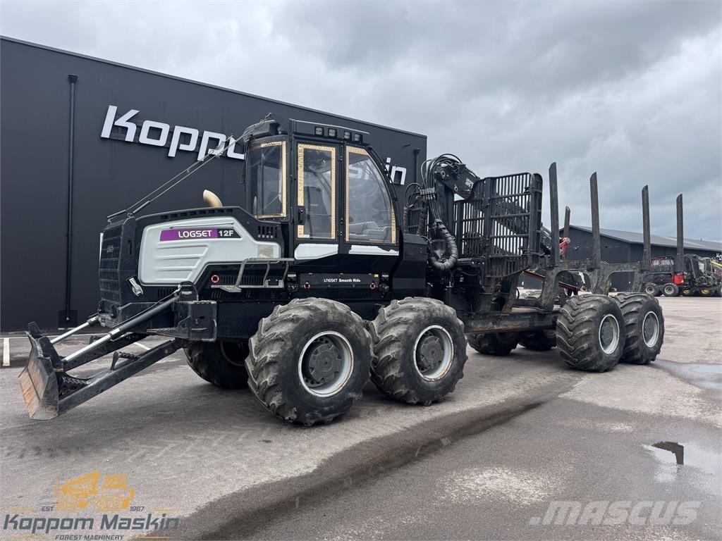 Logset 12F 원목 포워더