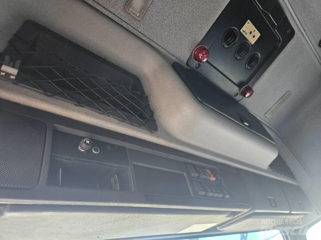 Volvo FM12 420 8x2 케이블 리프트 탈착식 트럭