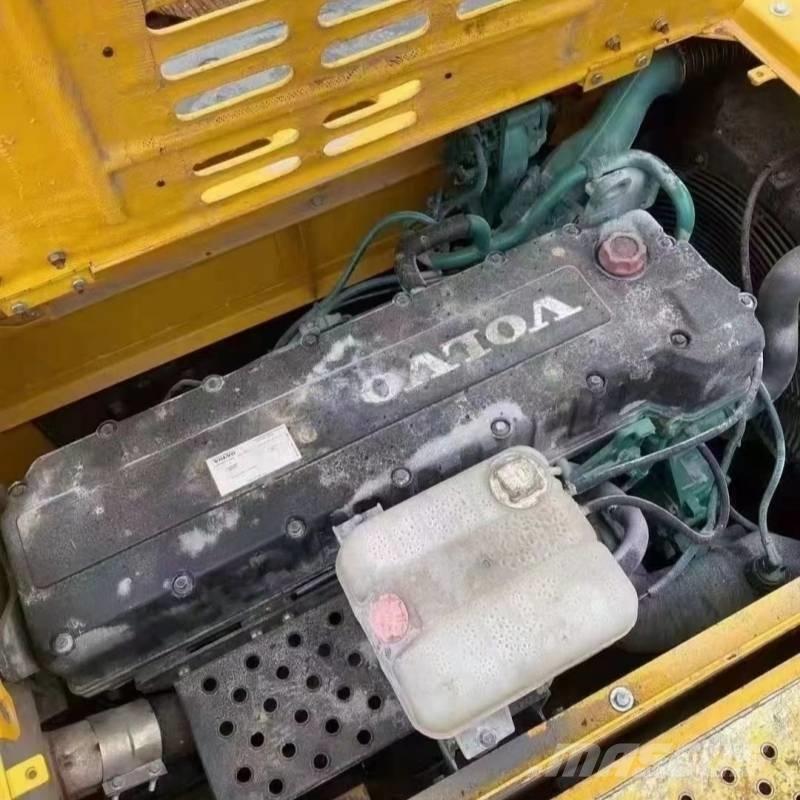 Volvo EC 360 대형 굴삭기 29톤 이상