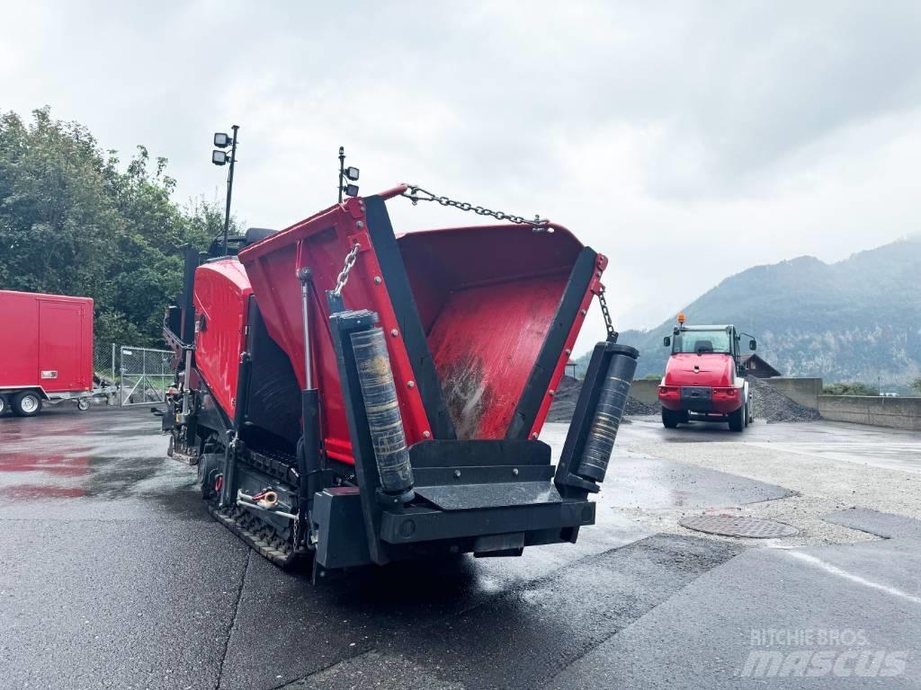 Bomag BF200C-2 아스팔트 포장장비