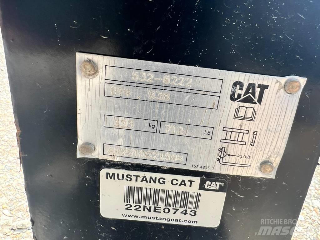 CAT Forks  휠로우더