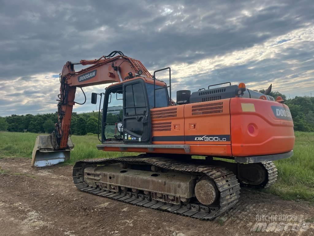 Doosan DX 300 LC 대형 굴삭기 29톤 이상
