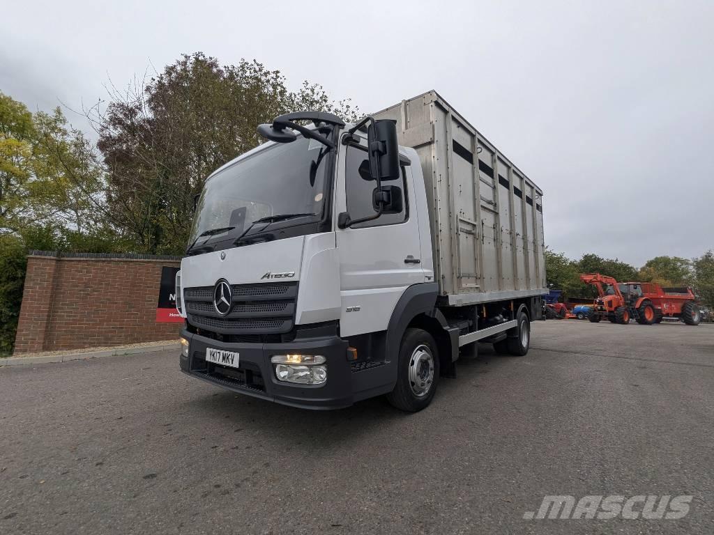 Mercedes-Benz 816 탑차 트럭