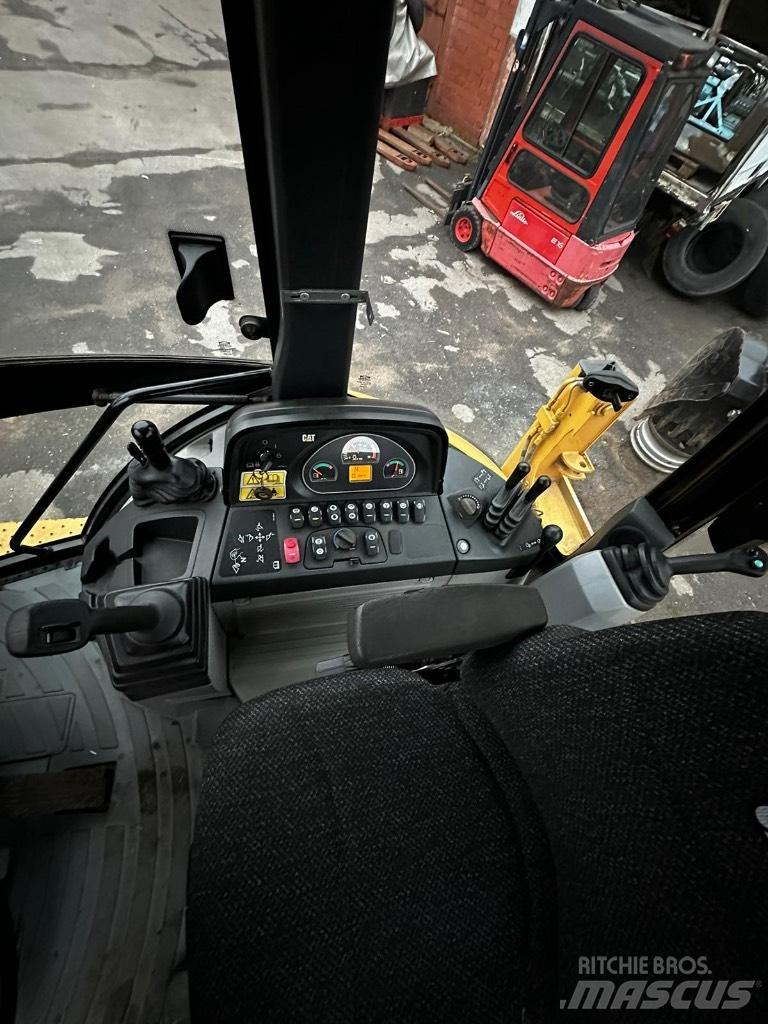 CAT 444F 백호로더