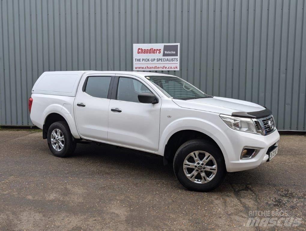 Nissan Navara 픽업/드롭사이드