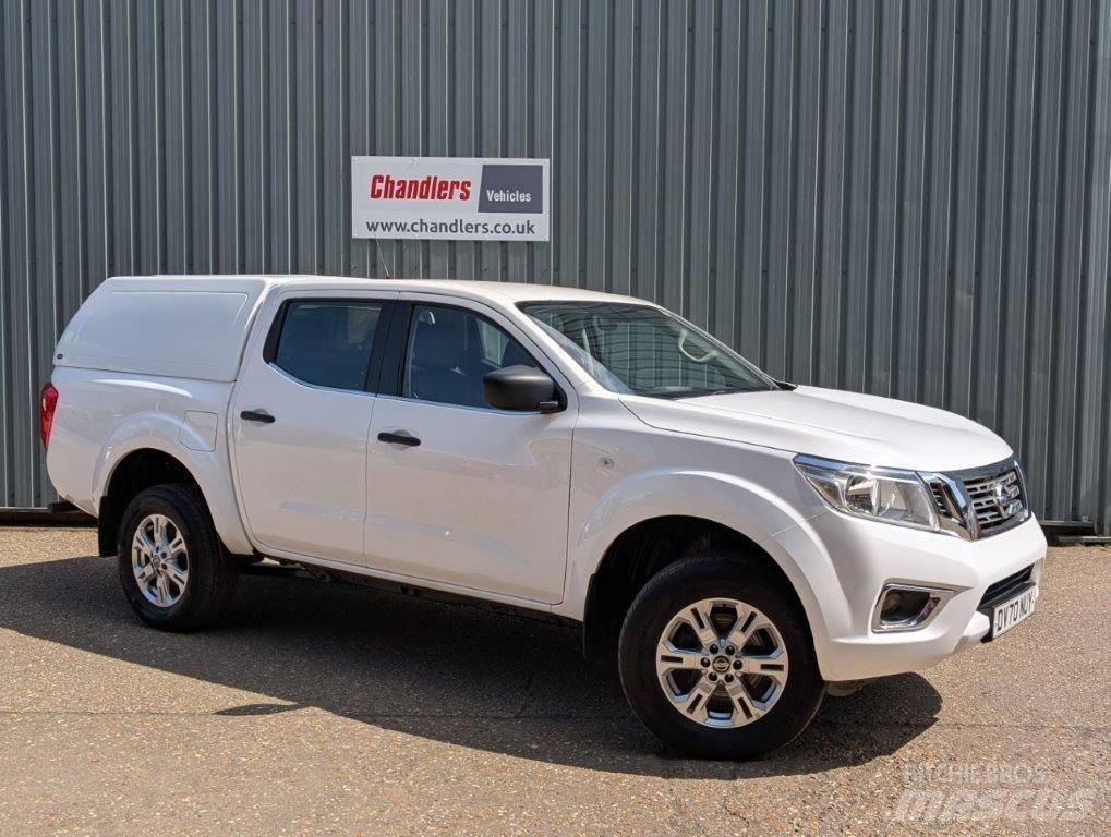 Nissan Navara 픽업/드롭사이드