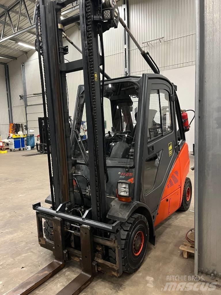Linde H25D-02 디젤 지게차