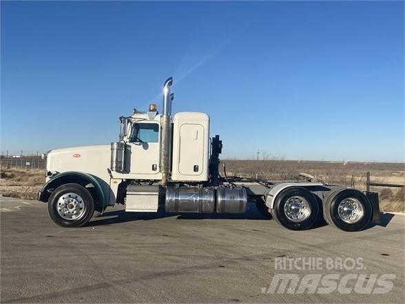 Peterbilt 367 트랙터 유닛