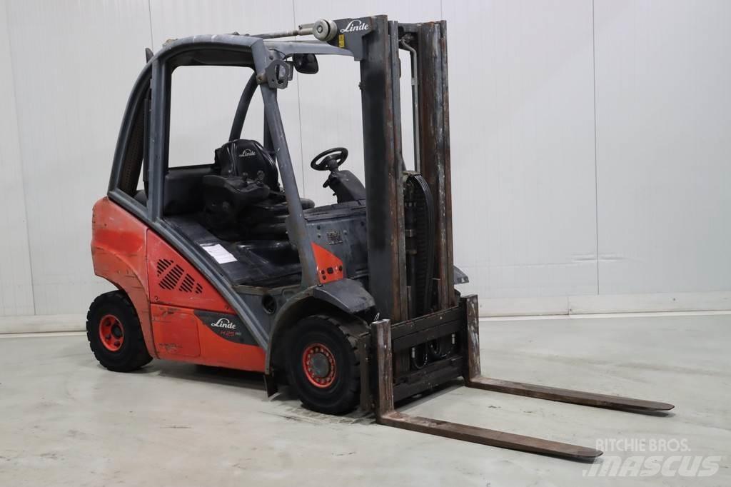 Linde H25D-02 디젤 지게차