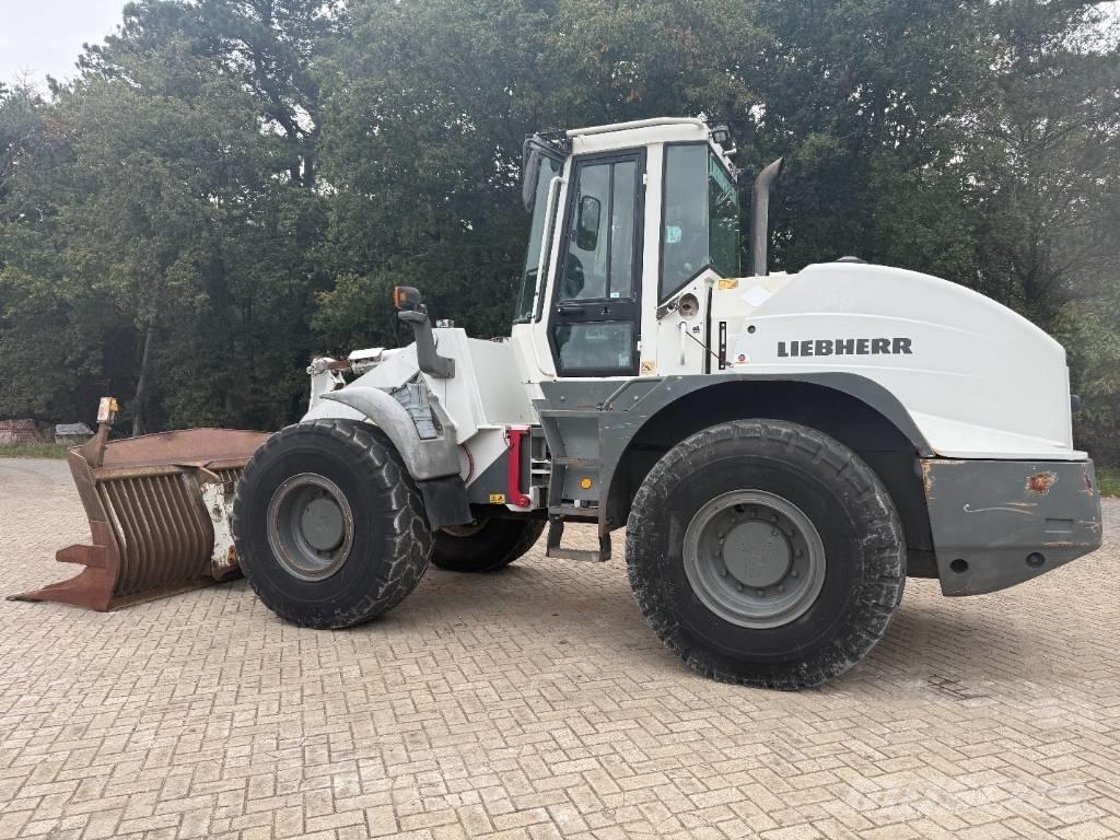 Liebherr L 538  휠로우더
