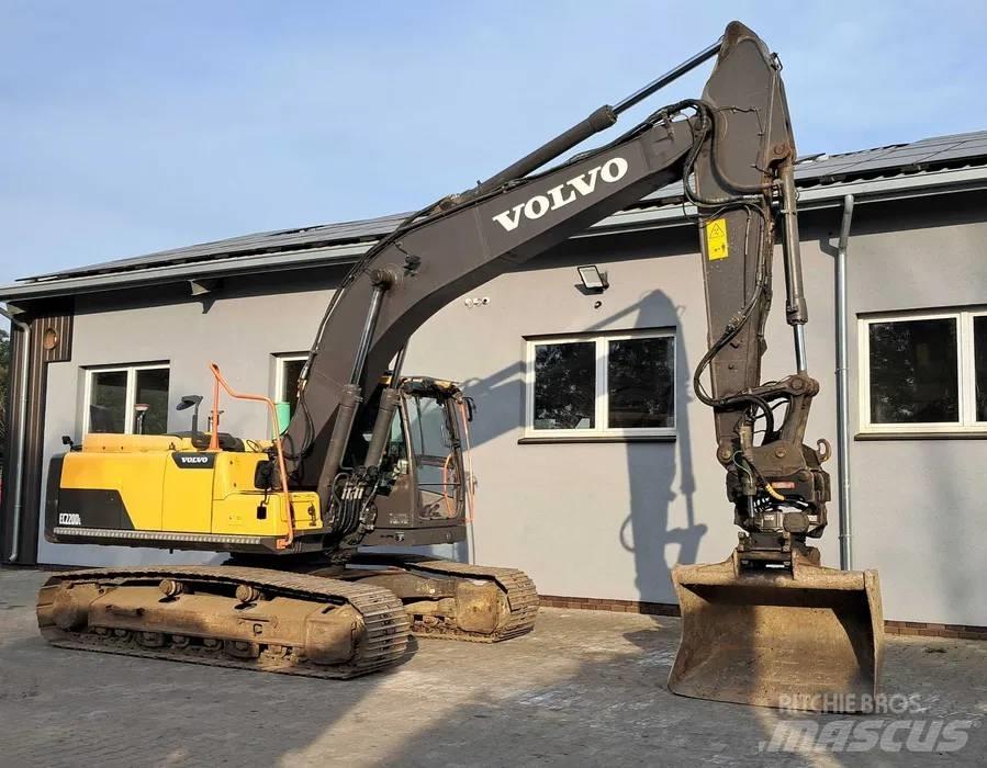 Volvo EC 220 DL 대형 굴삭기 29톤 이상